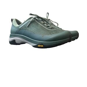 Dansko New Women's Waterproof Makayla Green Mesh size 38